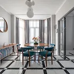 Landmark Luxe 2Br Apt With Parking